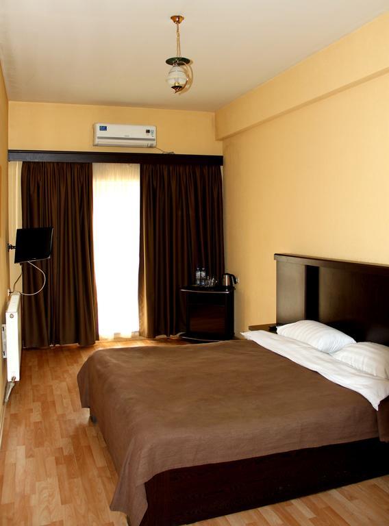 Avenue Hotel Tbilisi Værelse billede