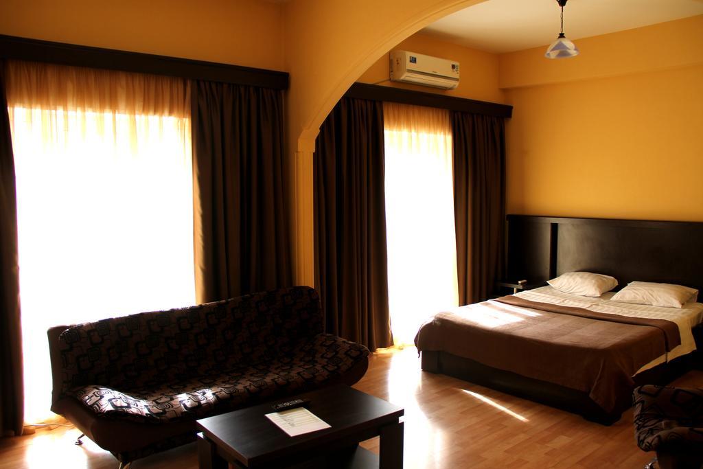 Avenue Hotel Tbilisi Værelse billede
