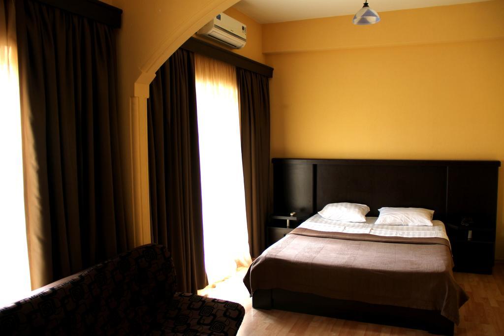 Avenue Hotel Tbilisi Værelse billede