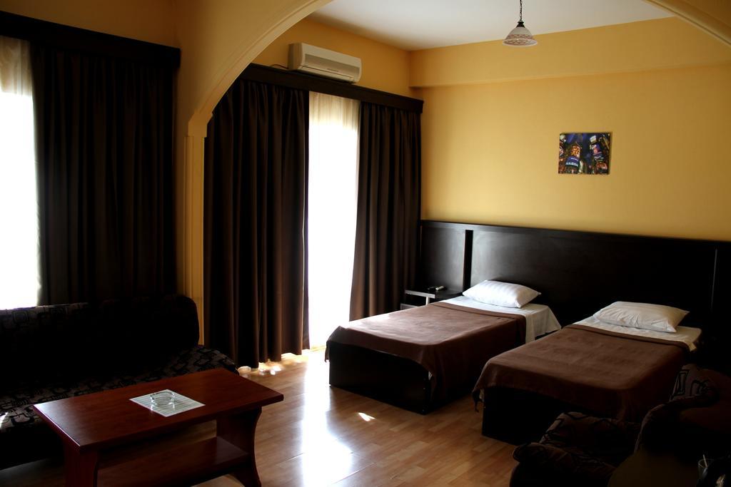 Avenue Hotel Tbilisi Værelse billede