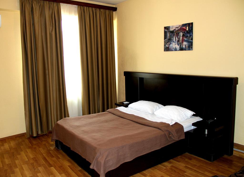 Avenue Hotel Tbilisi Værelse billede