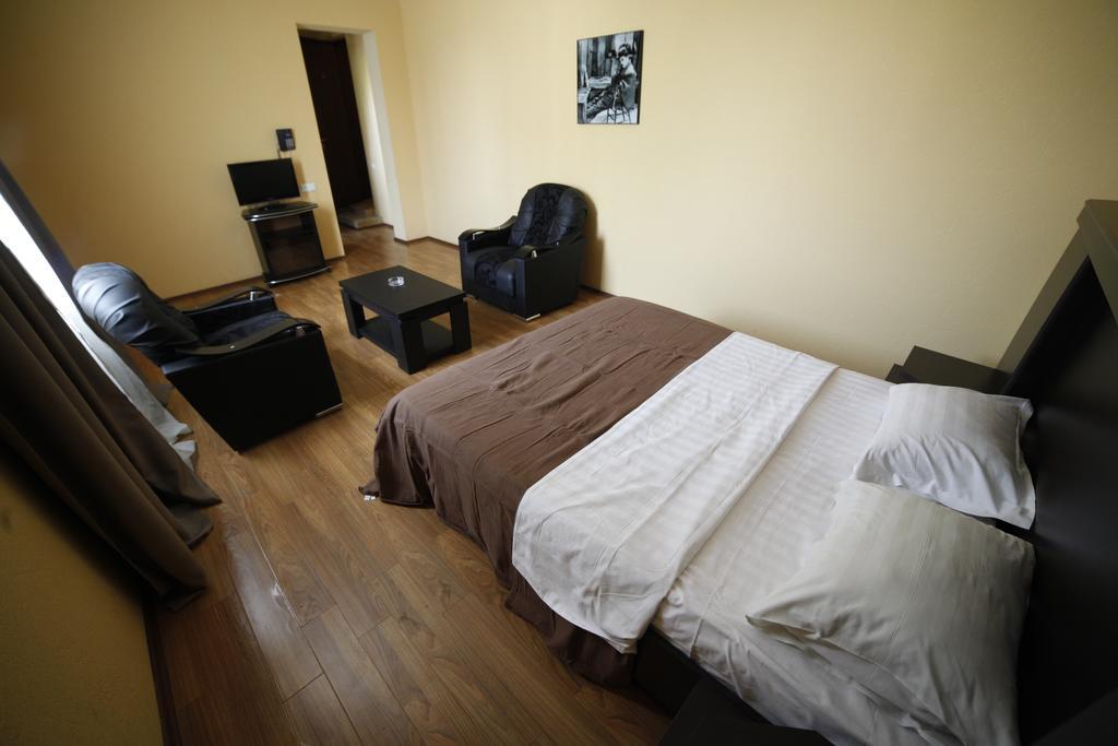 Avenue Hotel Tbilisi Værelse billede