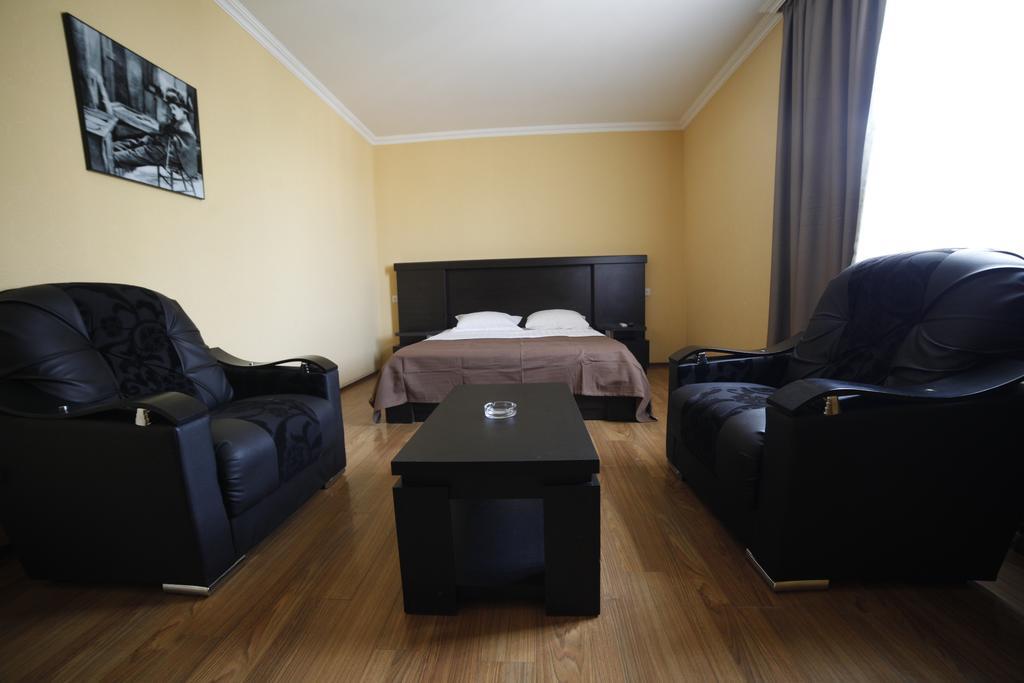 Avenue Hotel Tbilisi Værelse billede