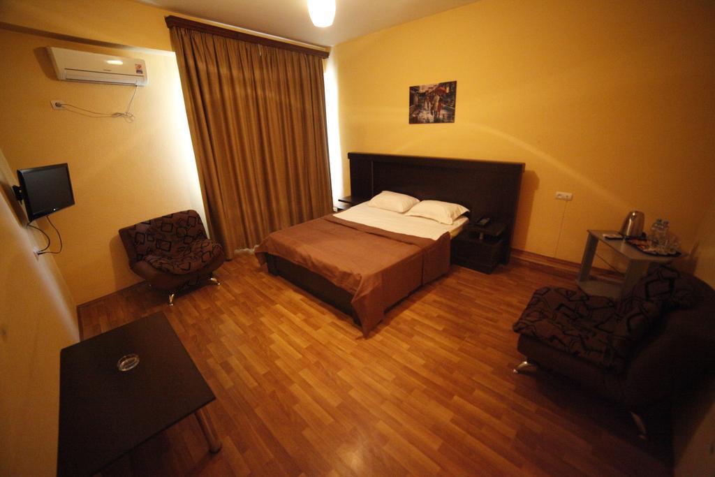 Avenue Hotel Tbilisi Værelse billede