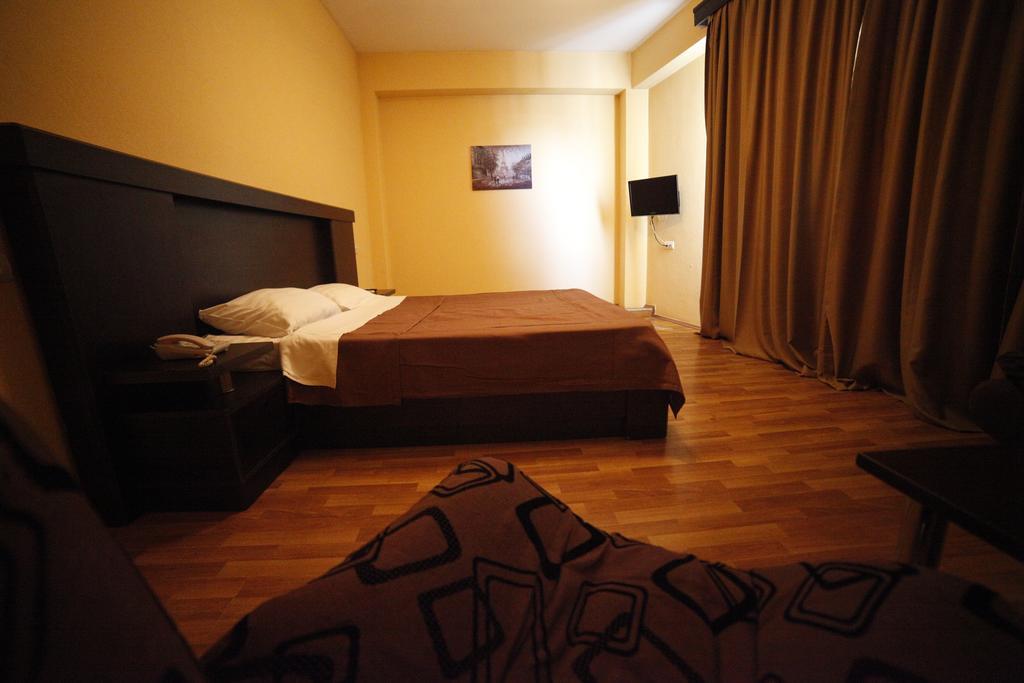 Avenue Hotel Tbilisi Værelse billede