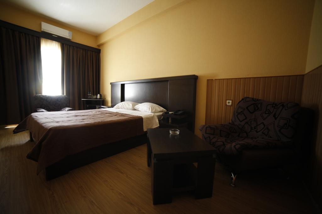 Avenue Hotel Tbilisi Værelse billede