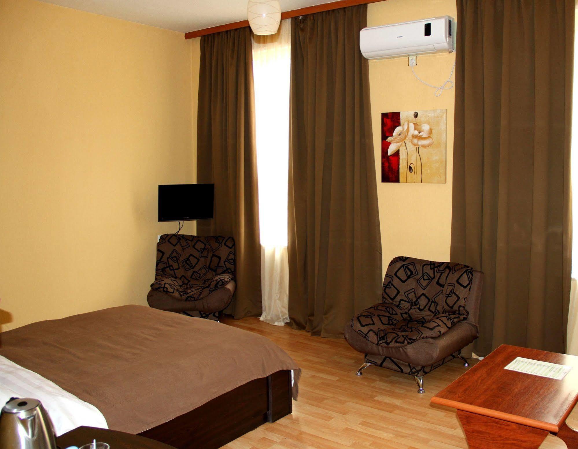 Avenue Hotel Tbilisi Eksteriør billede